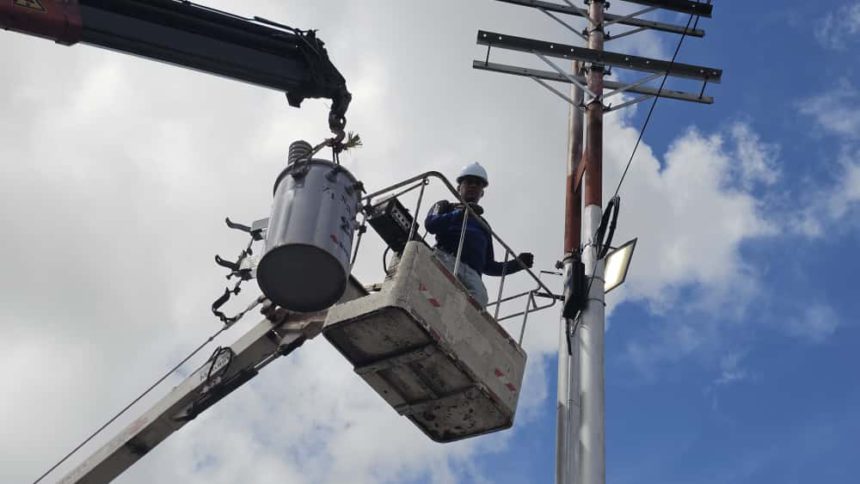 Alcaldía instaló transformador en la Plaza 7 de Maturín 1 Transformador