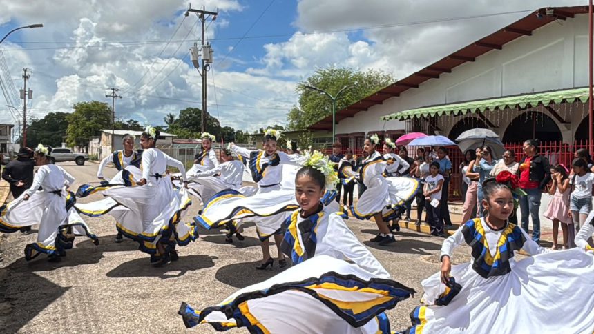Gala cultural en Libertador con "Senderos del arte monaguense" 1 arte