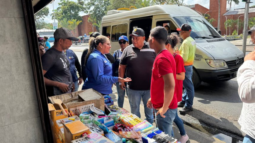 Alcaldía de Maturín reubica a comerciantes informales de la avenida Bolívar 1 buhoneros