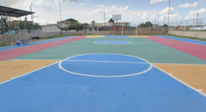 Con proyecto de la juventud culminarán nueva cancha en Tipuro 2
