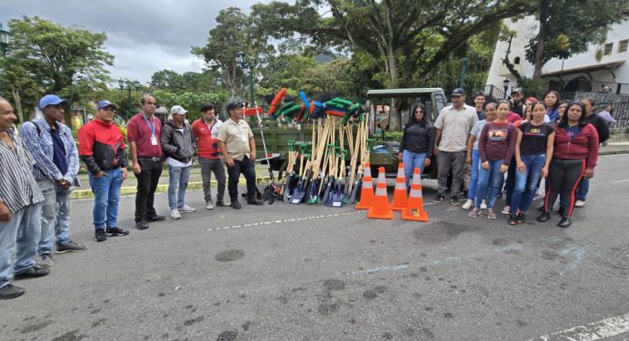 Gobernación y Alcaldía de Caripe fortalecen aseo con dotación de implementos de limpieza