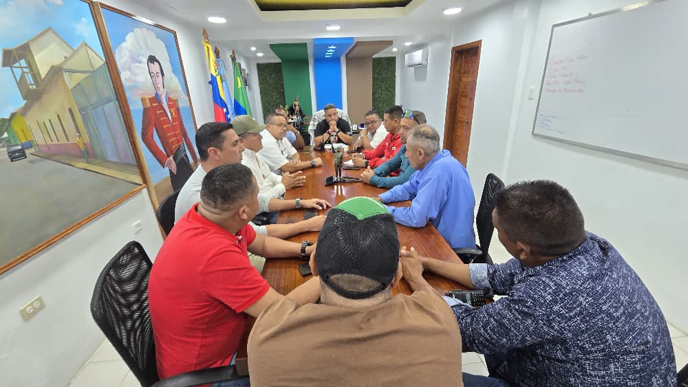 Alcaldía y Corpoelec trabajan para optimizar el servicio eléctrico en Cedeño 2 cedeno2 1