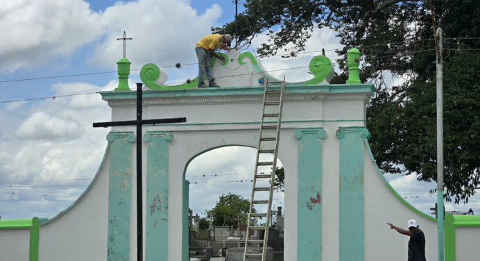 Realizan trabajos de mantenimiento en cementerios de Cedeño