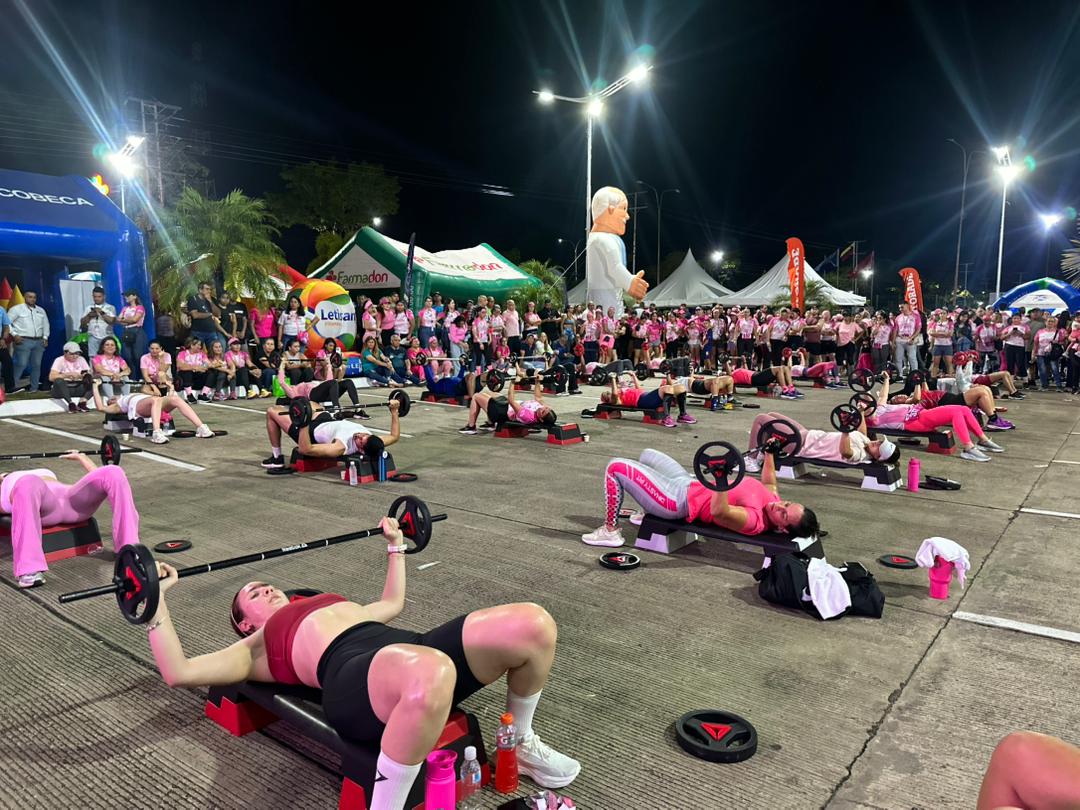 Más de 1000 personas presentes en la VI edición de "Por ellas corremos" 9 corre2 1