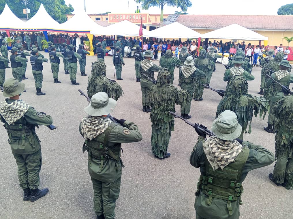 123 nuevos centinelas de la patria gradúa la Esguarnac Cnel. Leonardo Infante 6 esguarnac6