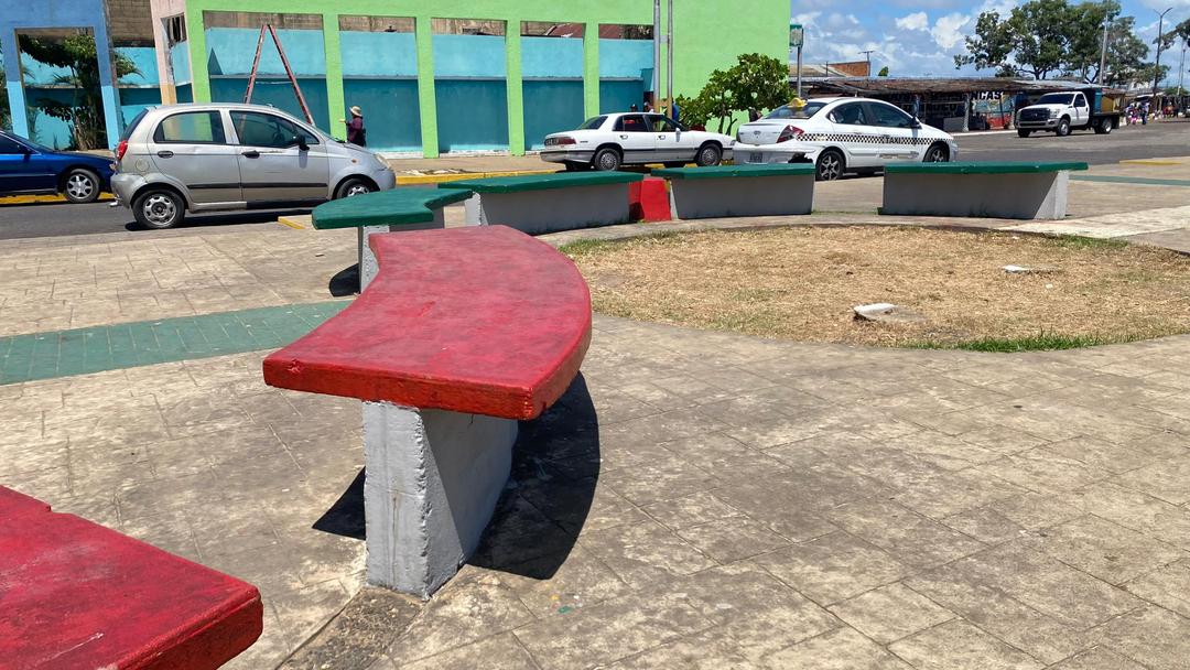 Inician trabajos de recuperación del malecón de Barrancas del Orinoco 3 malecon 3