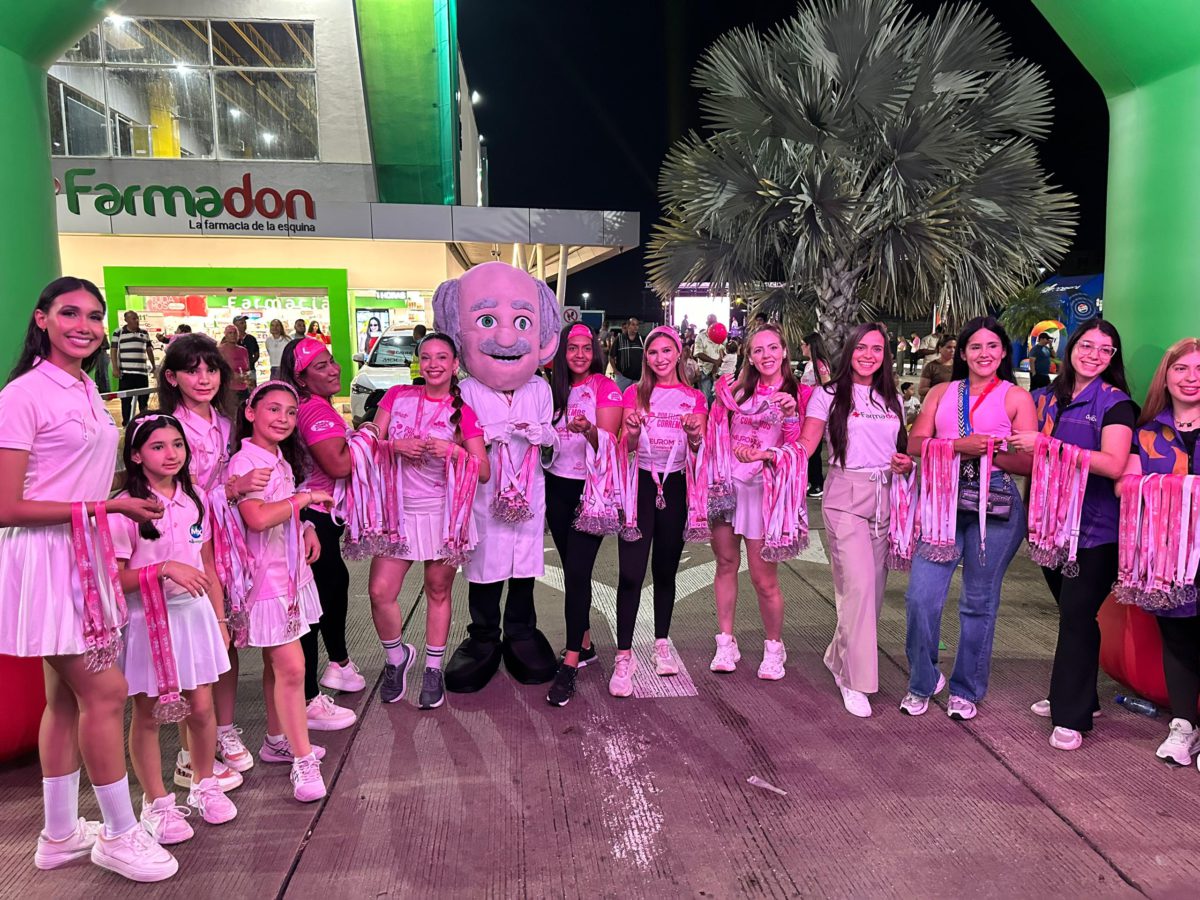 Más de 1000 personas presentes en la VI edición de "Por ellas corremos" 6 medallas7