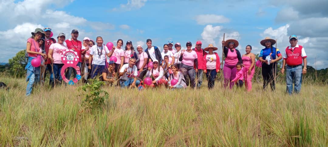 Recorren ruta turística por la lucha contra el cáncer de mama en Punta de Mata 5 punta de mata 4