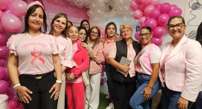 Immufa realiza el encendido Rosa por la lucha contra el cáncer de mama