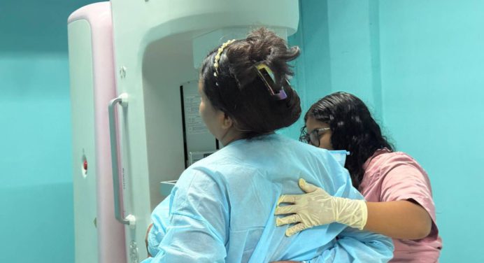 Más de 500 mujeres asisten a megajornada de la Ruta Rosa en Maturín