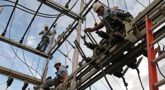 Mantenimiento en subestación Amana fortalecerá servicio en parroquia San Simón