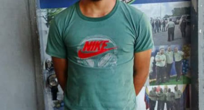 Polimaturín detuvo a un sujeto por agredir a funcionario policial