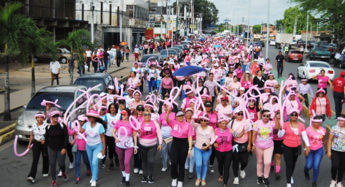 Zamora se une a la lucha contra el cáncer de mama con caminata 3k