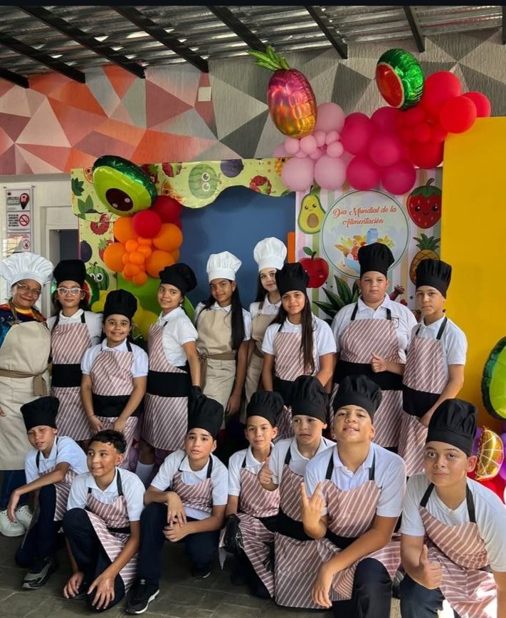 U.E. Manuelita Sáenz celebró el Día de la alimentación 5 día de la alimentación