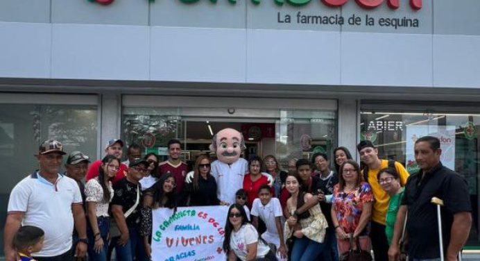 Farmadon apertura sucursal número 23 en Punta de Mata