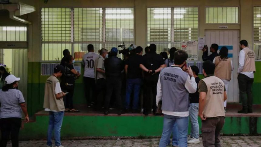 Cierran centros de votación en Honduras tras una hora de prórroga 1 Honduras