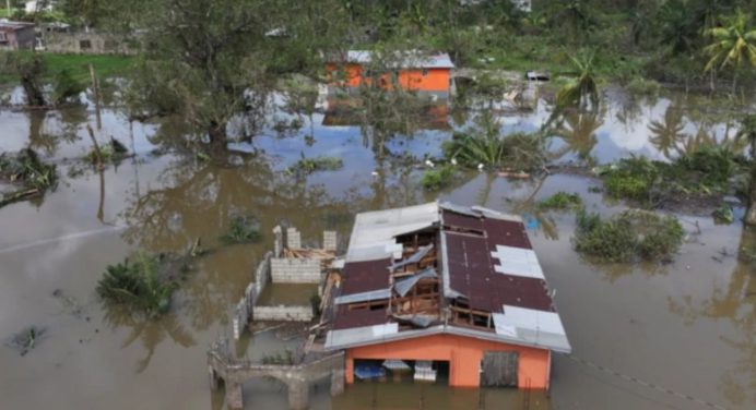 Jamaica declara toque de queda en zonas afectadas por el Huracán Melissa