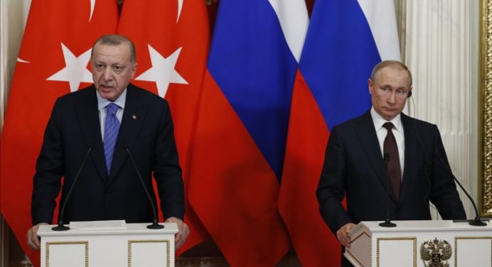 Putin adopta el plan inicial de EE.UU. en diálogo con Erdogan