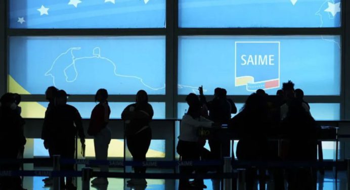 La Misión Vuelta a la Patria retorna al país a seis niños