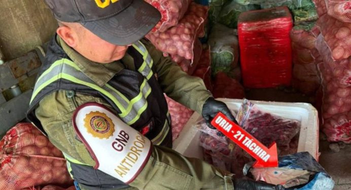 Operativo policial en Táchira: Se confiscan 25 envoltorios de supuesta cocaína
