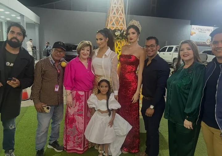 Nariman Battikha fue agasajada en Santa Gloria 4 Nary3