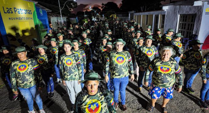 Juramentan Brigadas de patronas y patrones en defensa de la paz