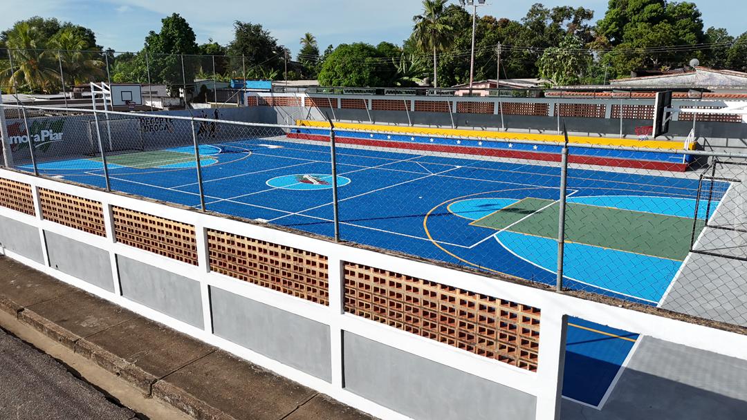 Piar inicia los III Juegos Deportivos Nacionales Comunales 2025 3 Piar cancha3