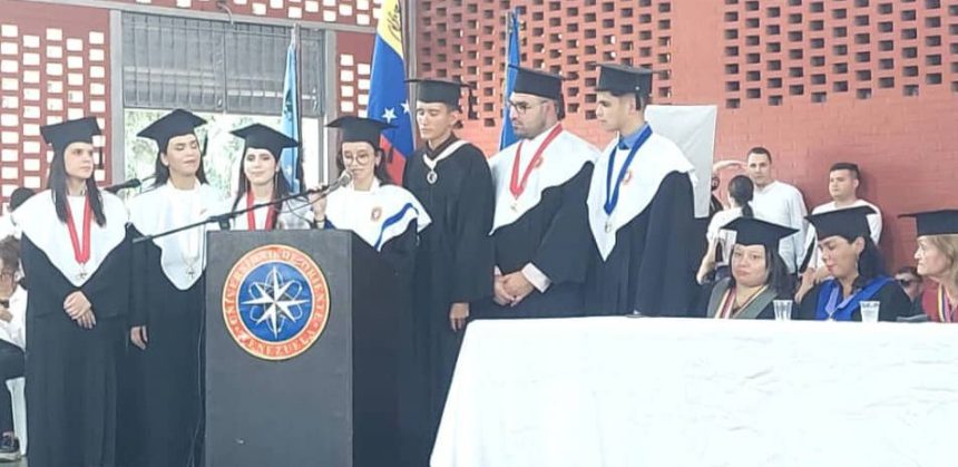 UDO Monagas impone medallas a 184 nuevos profesionales 1 UDO Monagas impone medallas a 184 nuevos profesionales