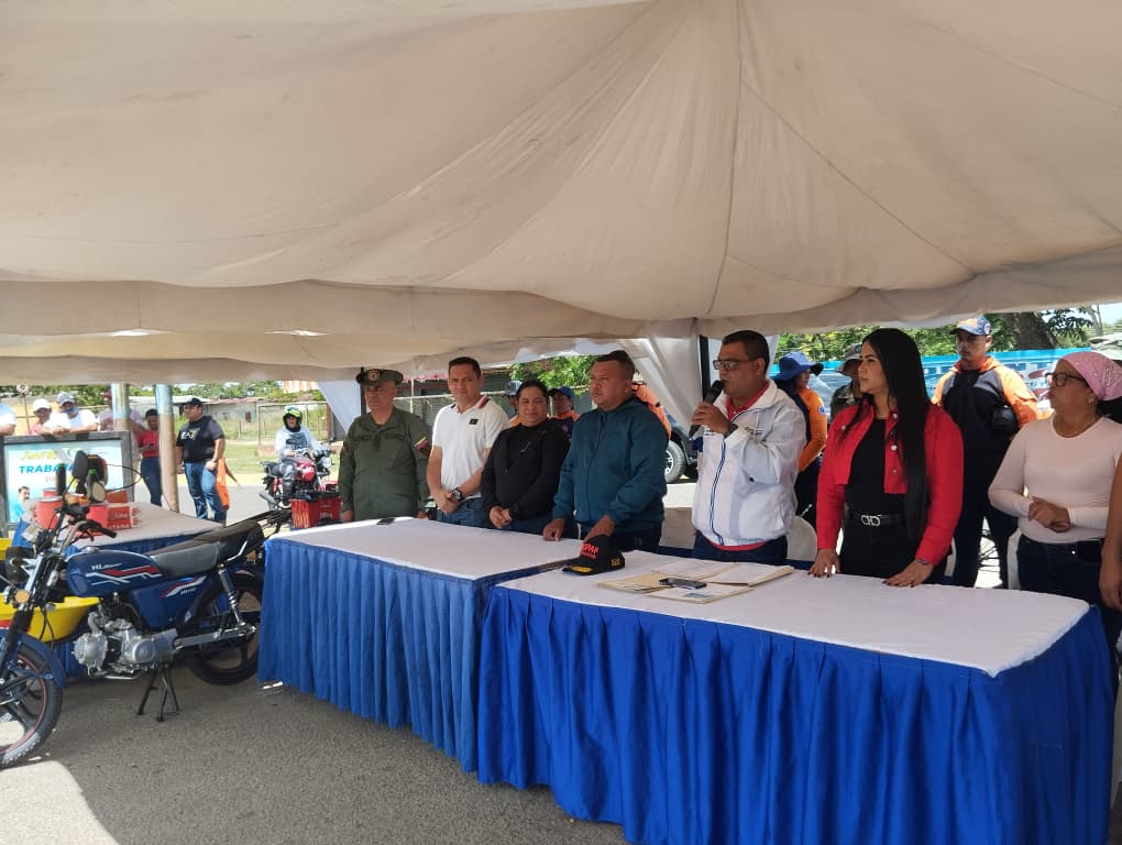 Plan de Embellecimiento Comunal atenderá 87 sectores del municipio Libertador 3 acto de entrega