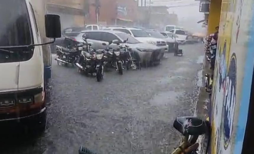 Aguacero anegó sectores y dejó varados a pasajeros en Maturín 1 aguacero