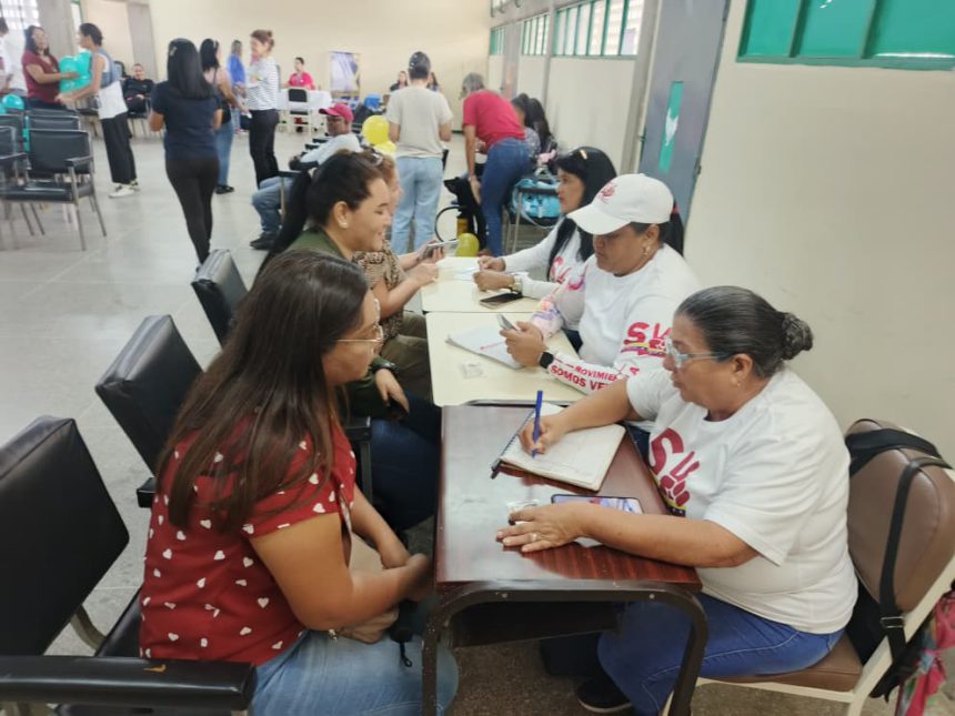 Plan “Amor en Acción” brinda 972 atenciones integrales en La Floresta 1 amor