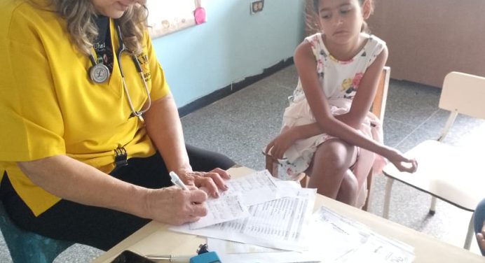 «Por amor a ti» acudió al sector Pararí de La Pica