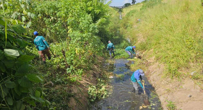 Ejecutan saneamiento en los caños Las Comunales y Valle Grande