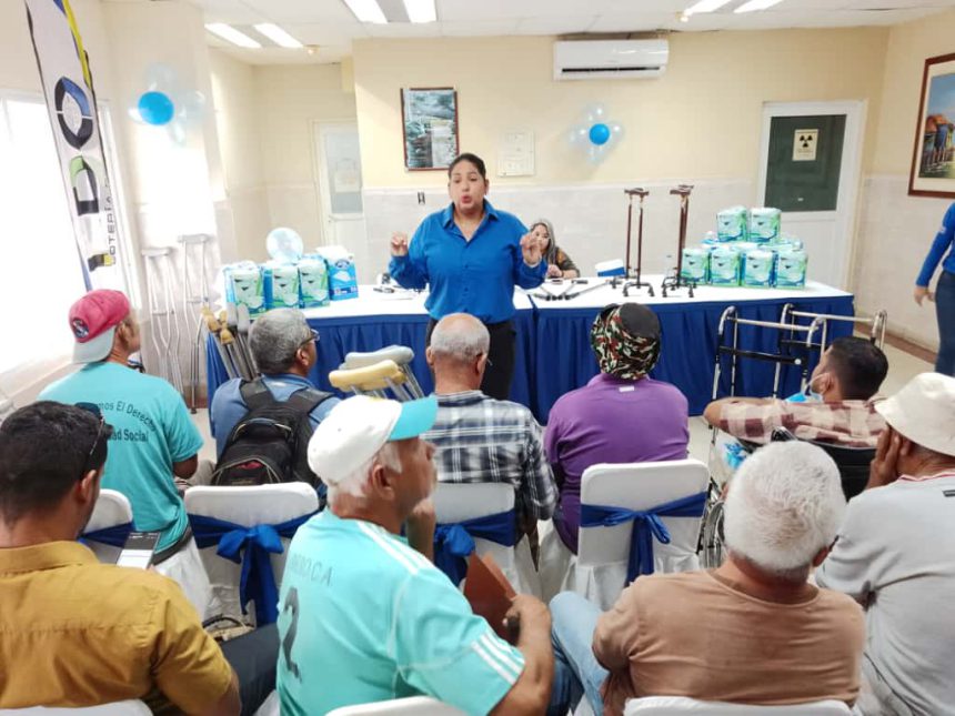 Celebran Día del Hombre con conversatorio sobre la violencia contra la mujer 1 hombre