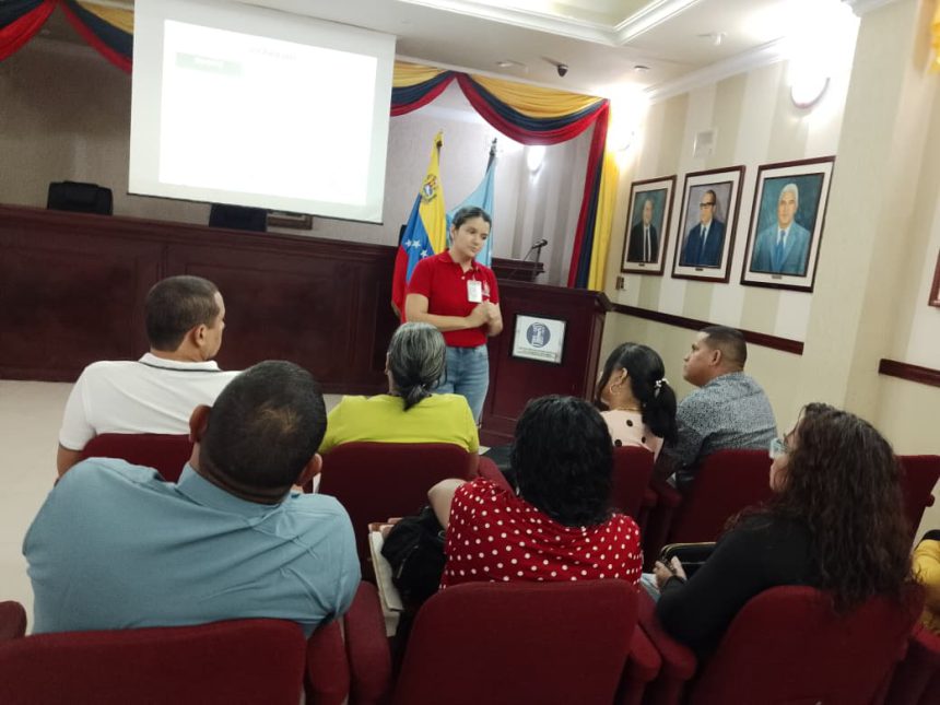 Idenna brinda orientación para el ingreso al programa "Familia sustituta" 1 iDENNA