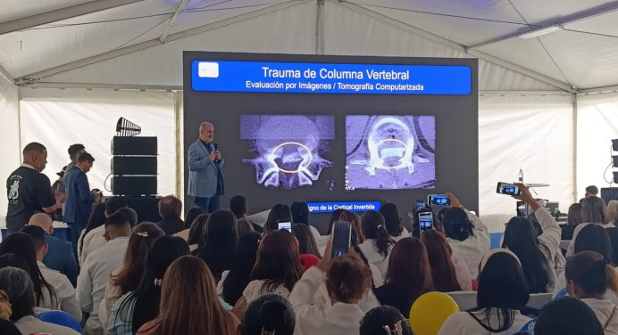 Más de 600 médicos monaguenses participan en la Jornada Científica de Salud 2025