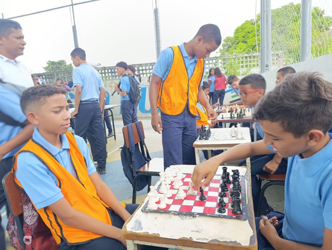 Idenna celebra 36 años de la Convención sobre los Derechos del Niño 2 ninos2