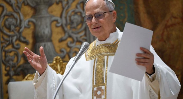 Papa León mantiene su visita a Líbano pese a tensiones en Beirut