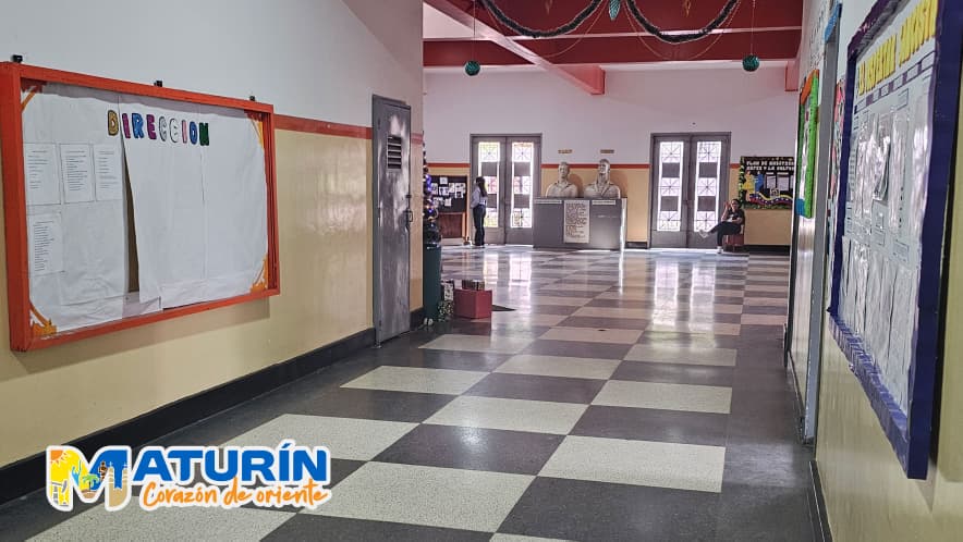Edificación del Liceo Miguel José Sanz: Patrimonio histórico cultural de Maturín 3 pasillo1