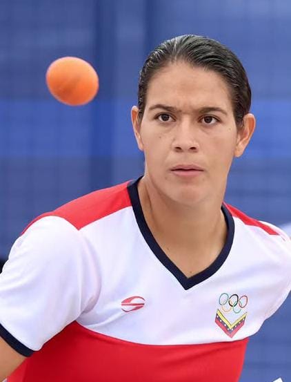Monaguenses Julieta Rengel y Rosmary León entre las 6 mejores del mundo en pelota vasca 2 pelota2