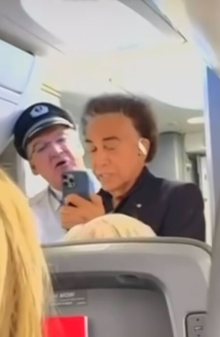 El Puma fue bajado de un avión tras una fuerte discusión con la tripulación