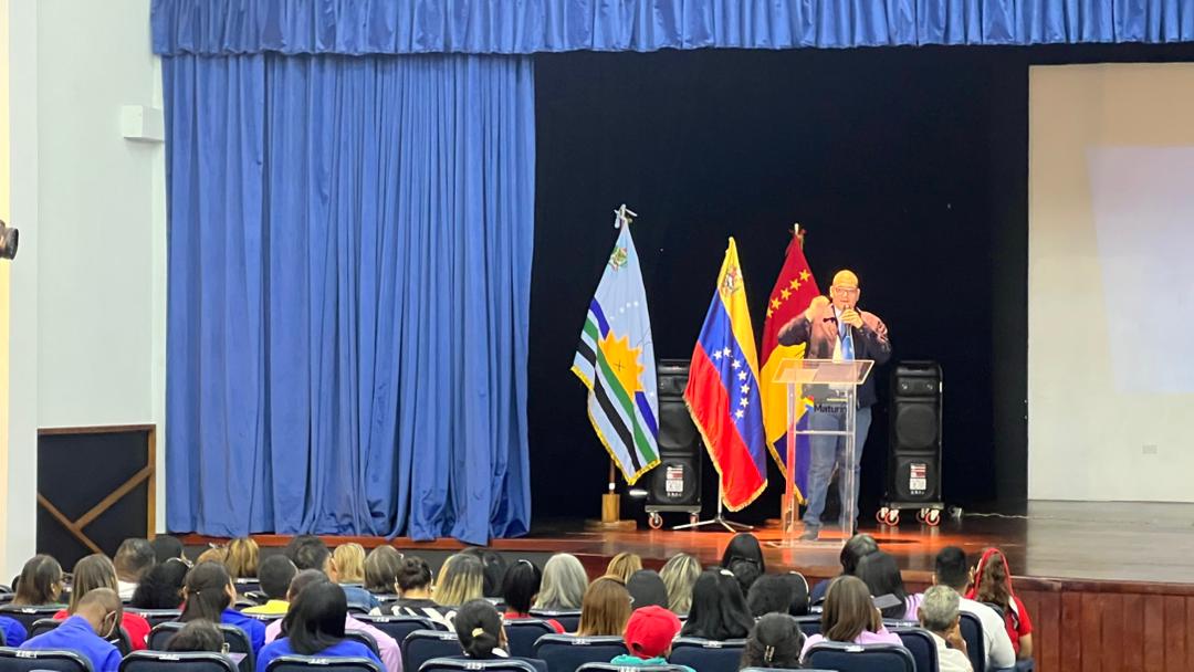 Realizaron ponencia sobre deberes y derechos de los niños en Maturín 3 ponencia3