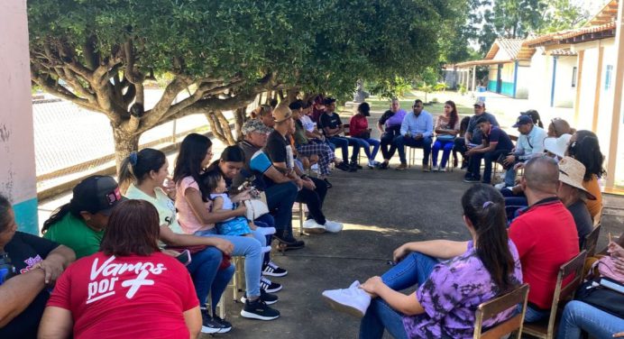 Habitantes de Santa Bárbara eligen Comités Bolivarianos de Base Integral