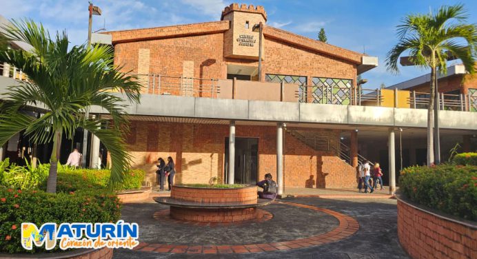 Edificación de la UBV Maturín: Templo del saber y la formación del nuevo hombre