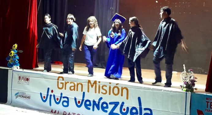 Con la obra “Tú decides” celebran día nacional del Teatro en Ezequiel Zamora