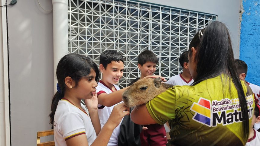Alcaldía educa y sensibiliza con el programa “El zoológico va a la escuela” 1 zoologico