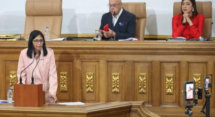 Delcy Rodríguez presentó el presupuesto de la nación para 2026