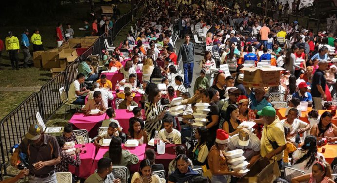 La VI edición de la cena navideña más grande del mundo con 7.000 platos y es en Venezuela