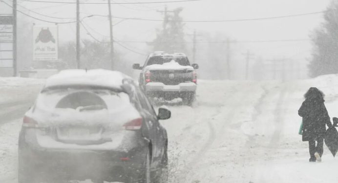 Tormenta de nieve en EE.UU. mantiene en alerta a 60 millones de personas