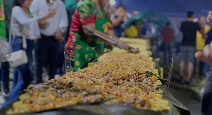 Trujillo establece nuevo récord con una hallaca gigante de 33 metros